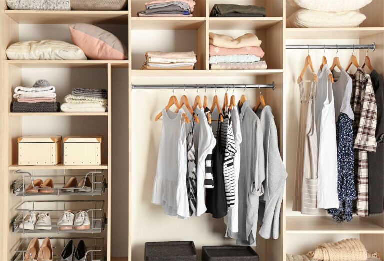 keep closet clothes smelling nice